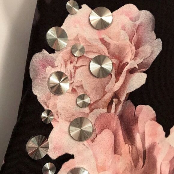 ☀️☀️☀️ Black Floral Studded Swimsuit - Picture 8 of 8